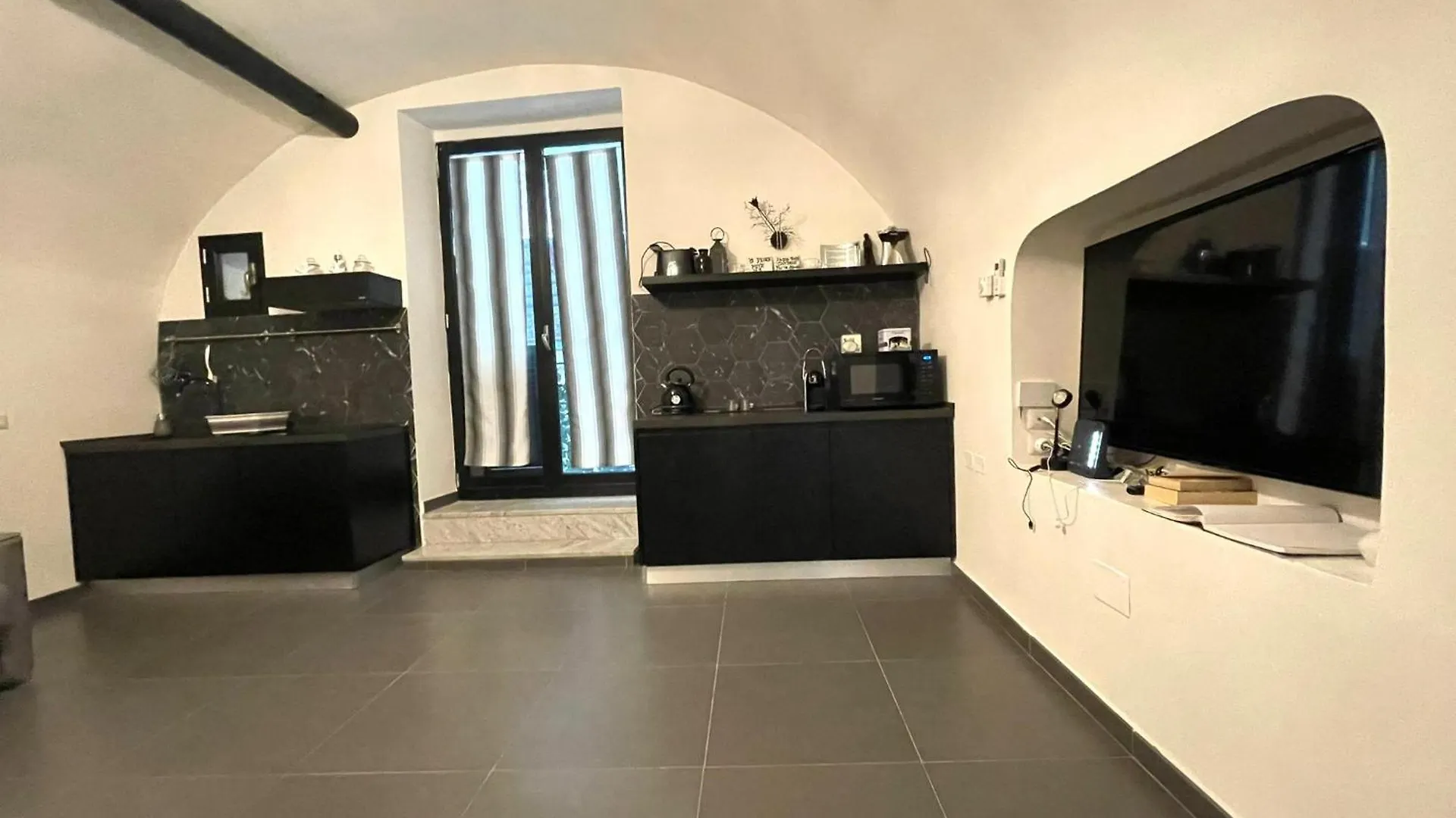 House Suite Vetriera Napoli 0*, Nápoles Itália